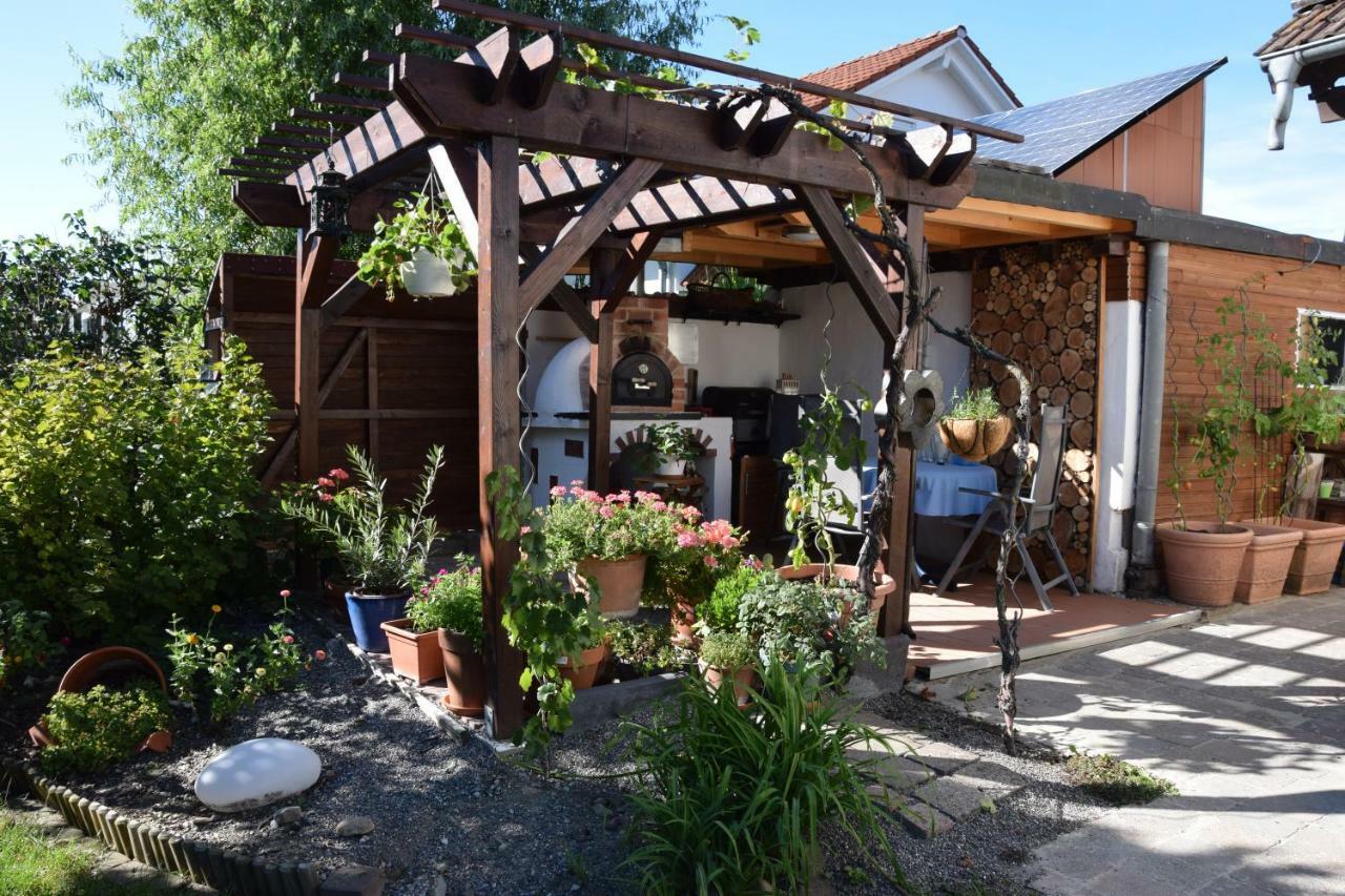 Homestay Cozy Room Markdorf Exterior foto